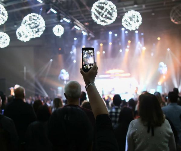 exc-586bd5e7e58c624be9f5e543