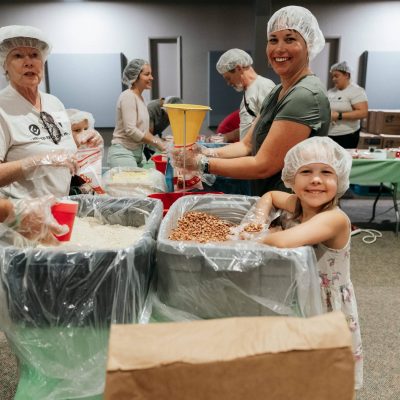 MealPacking2022_RL_TajmiaLoiacono-59